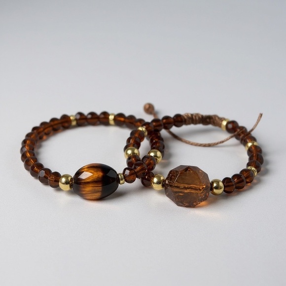 Elegant Brown Beaded Bracelet - Picture 2 of 3